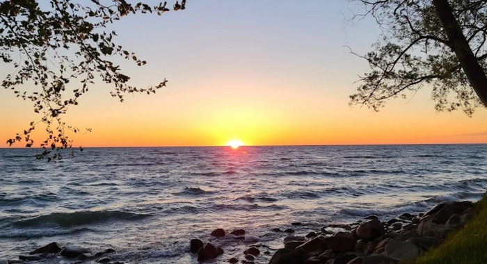 Lightkeepers Cottages (Clippingers Rustic Cottages) - From Web Listing (newer photo)